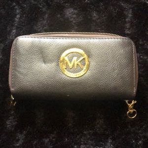 Michael Kors wallet